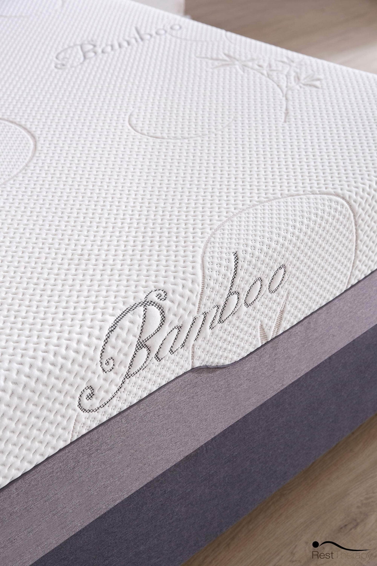 Matelas en mousse viscoélastique Revive Bamboo Cool Gel de 12 pouces - Disponible en 2 tailles